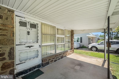 1749 W Marshall St, Norristown, PA 19403 - photo 3