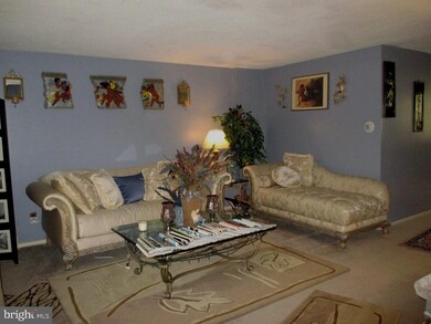1426 Rainer Rd, Brookhaven, PA 19015 - photo 2
