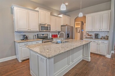 213 Water Oak Ln, Weatherford, TX 76086 - photo 2