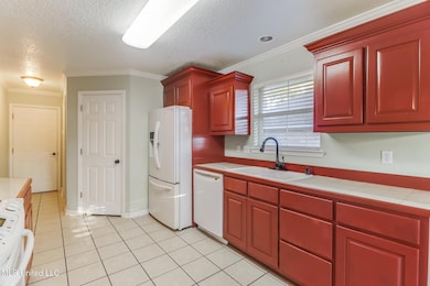 13699 Hidden Oaks Dr, Gulfport, MS 39503 - photo 2