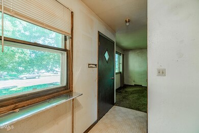 717S16thSt_00005