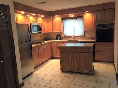 277 Southfield Dr, Brockton, MA 02302 - photo 4