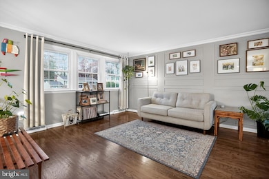 1037 Standish Dr, Blackwood, NJ 08012 - photo 7