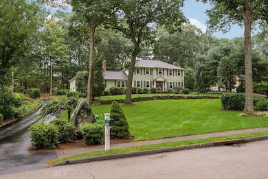 6 Onondaga Ln, Medfield, MA 02052 - photo 2