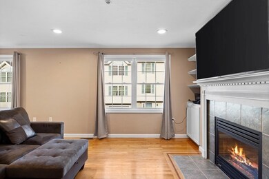 995 Trapelo Rd unit 5, Waltham, MA 02452 - photo 3