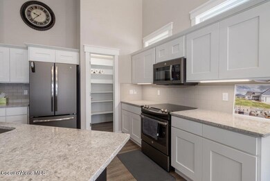 Kitchen (2)