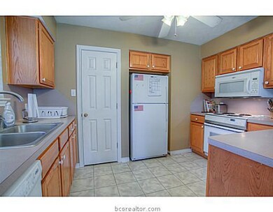 1710 Glade St, College Station, TX 77840 - photo 7