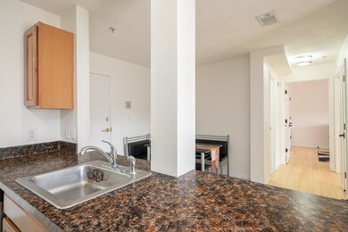 39 Broadway unit 206, Malden, MA 02148 - photo 4