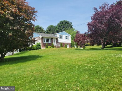 406 N Nescopec St, Tamaqua, PA 18252 - photo 2