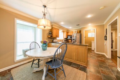 8. kitchen 1