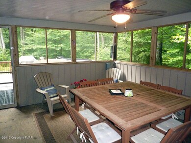 HolzScreenedPorch2