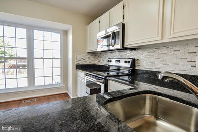 13989 Gunners Place, Centreville, VA 20121 - photo 2