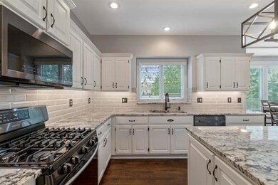 9838 Stevenson St, Lenexa, KS 66220 - photo 5