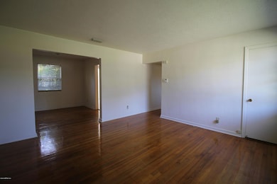 6504 Solandra Dr, Jacksonville, FL 32210 - photo 3