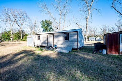 1301 Clover Ln, Albany, GA 31705 - photo 6