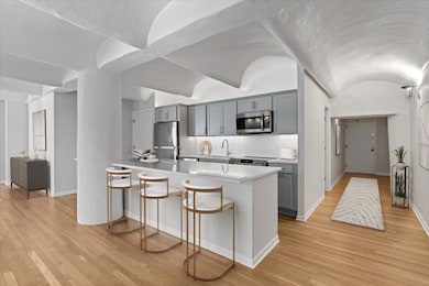 Fulton House unit 608, Chicago, IL 60606 - photo 4