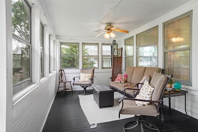 2424 4th Ave SE, Cedar Rapids, IA 52403 - photo 4