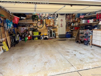 2673 Brentwood Dr, Lake Orion, MI 48360 - photo 3