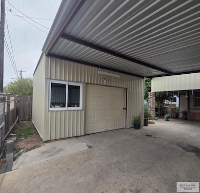 32522 Olive Dr, San Benito, TX 78586 - photo 2