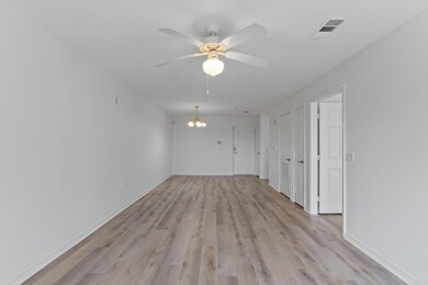 4276 Calinda Ln unit 148, Niceville, FL 32578 - photo 7