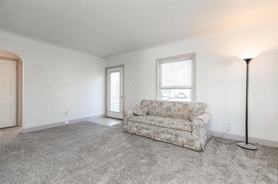 1004 23rd St SE, Cedar Rapids, IA 52403 - photo 5