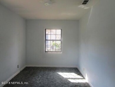 7207 Ridgeway Rd N, Jacksonville, FL 32244 - photo 6