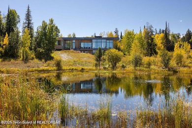 5135 W Eagle Rd, Wilson, WY 83014 - photo 2