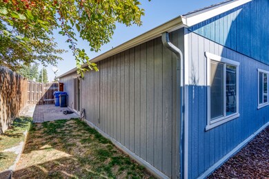 20125 Larkin Crt.-6