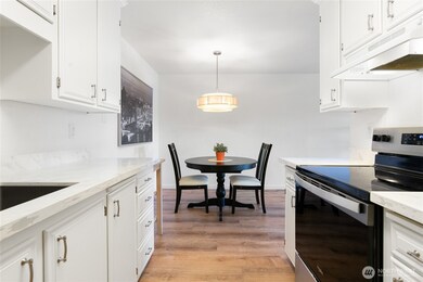 2625 13th Ave W unit 202, Seattle, WA 98119 - photo 2