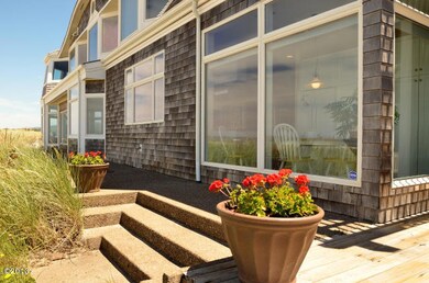 Outside Deck view of Nook