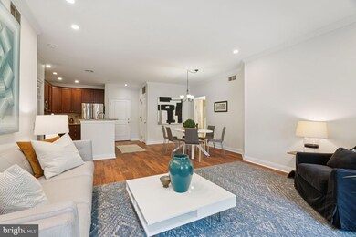 500 Admirals Way unit 110, Philadelphia, PA 19146 - photo 3