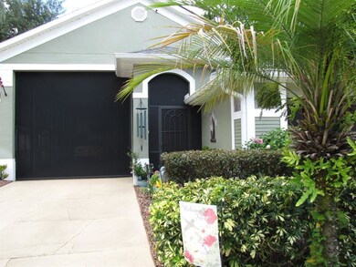 Note the screened-in front porch entry!
