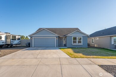 1205 W Sequoia Rd, Moses Lake, WA 98837 - photo 2