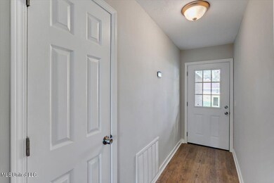 05-106 Sara Dr