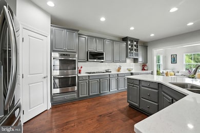 41979 Cedar Point Place, Aldie, VA 20105 - photo 5