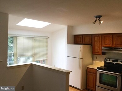 7773 Black Horse Ct, Manassas, VA 20109 - photo 3