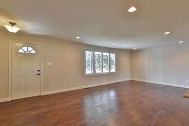 922 Pettibone St, Crown Point, IN 46307 - photo 7