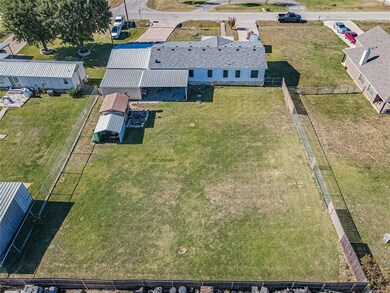 417 Penny Ct, Granbury, TX 76049 - photo 3