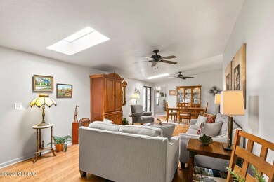 2421 Double O Living Room 1