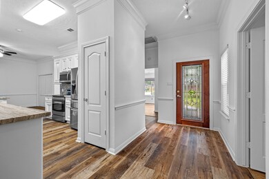 410 Monarch Oak Dr, Magnolia, TX 77354 - photo 5