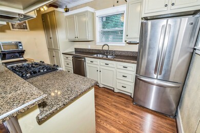 1206 King St, Houston, TX 77022 - photo 3