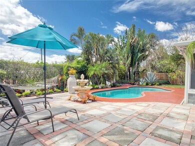 LARGE PRIVATE BACKYARD