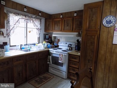 14064 Sutton Ln, Ruther Glen, VA 22546 - photo 3