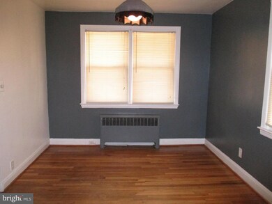 3916 Colchester Rd, Baltimore, MD 21229 - photo 6