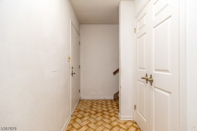 107 Provincetown Ct, Flemington, NJ 08822 - photo 3