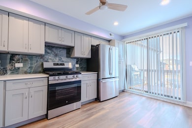 777 Golfview Dr, Roselle, IL 60172 - photo 3