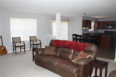 5694 Yorktown Rd, Plainfield, IN 46168 - photo 6