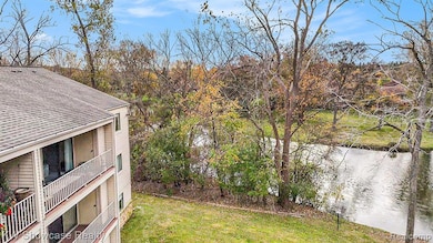 3835 Lone Pine Rd, West Bloomfield, MI 48323 - photo 2