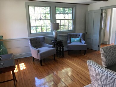 Jordan DR seating area