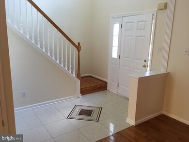 1046 Fallbrook Ln, Pottstown, PA 19464 - photo 4